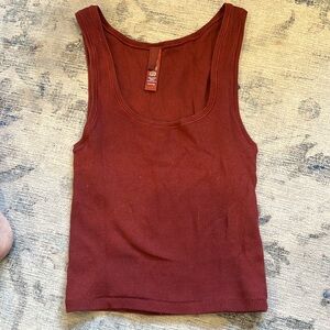 SKIMS stretch cotton rib tank, small, sangria